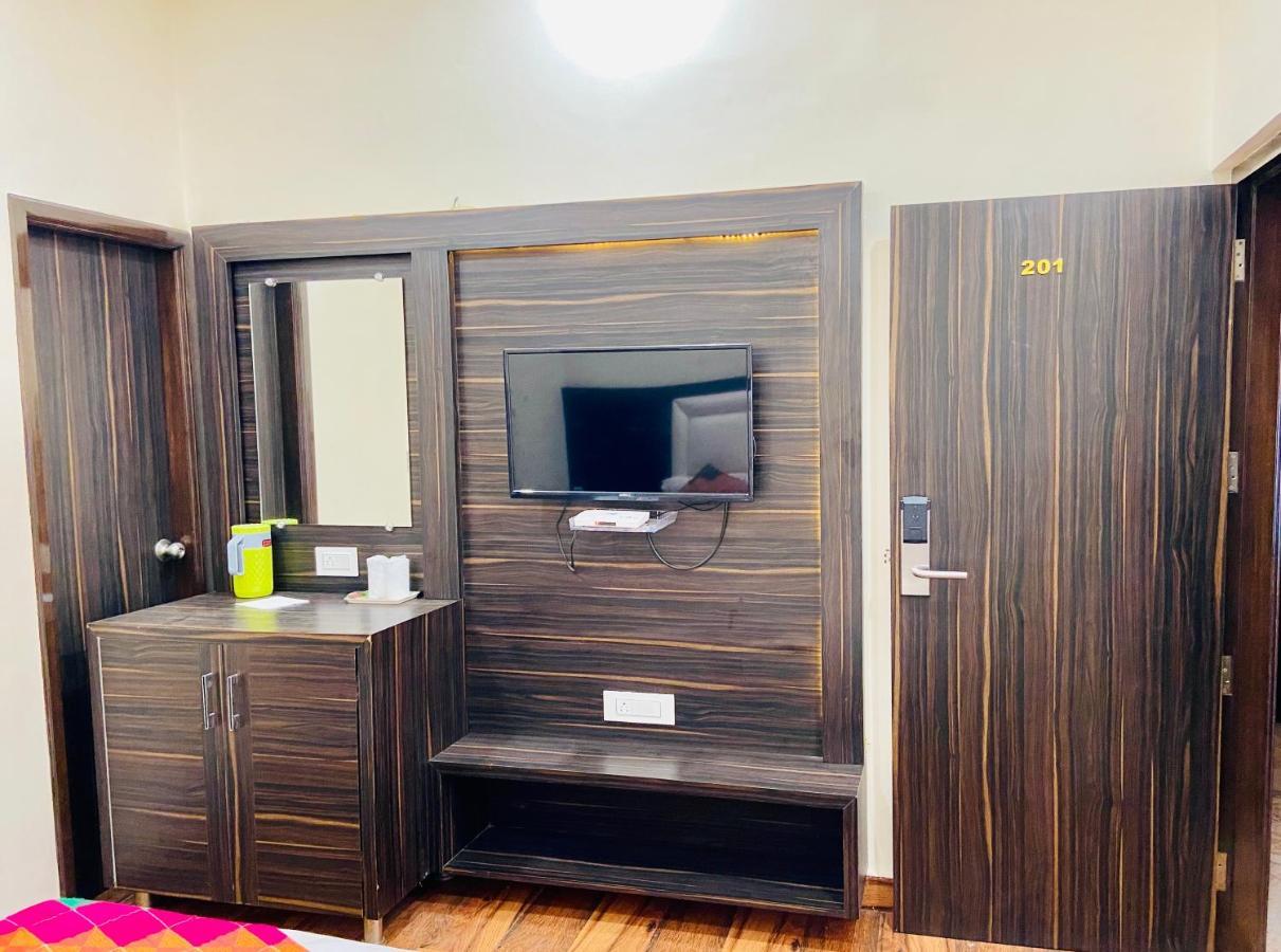 Hotel Kabir Residency Amritsar Buitenkant foto